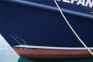 Zadar, 12. svibnja 2010. - na pramčanome dijelu ribarskoga broda "Stjepan" vidljiva su oštećenja koja su nastala kao posljedica pomorskog sudara s drugim plovilom, uzroci pomorske nesreće utvrđuju se, kao i nastala šteta